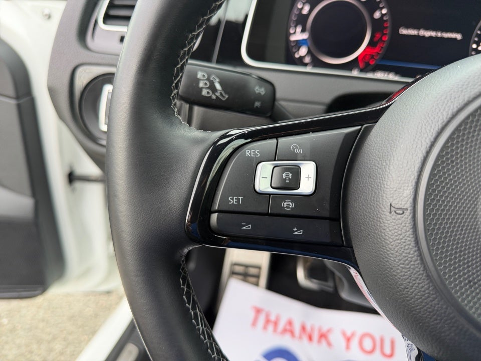 2019 Volkswagen Golf R 2.0T w/DCC & Navigation