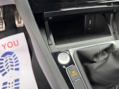 2019 Volkswagen Golf R 2.0T w/DCC & Navigation