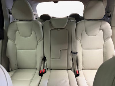2019 Volvo XC90 T6 Momentum