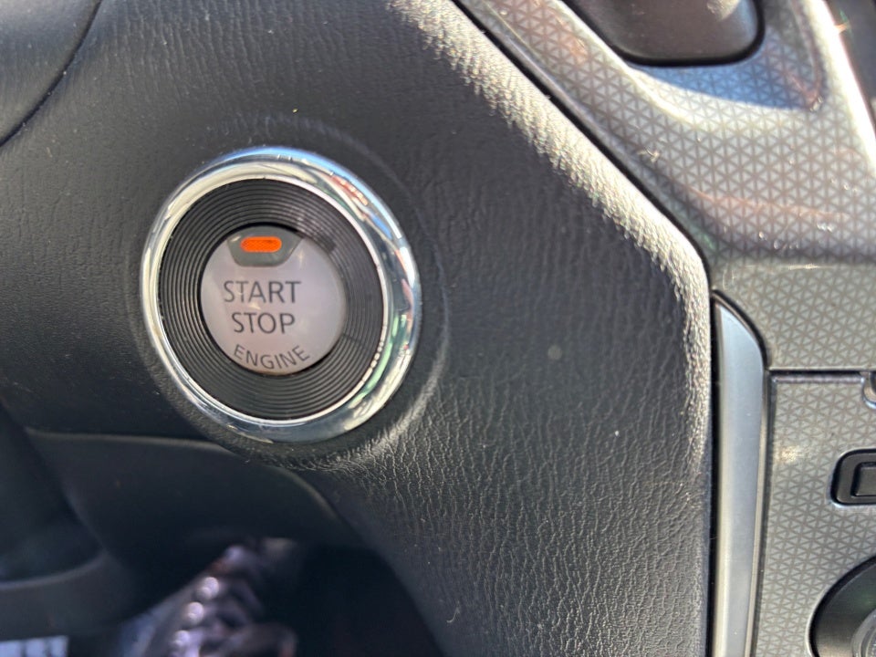 2017 Nissan Pathfinder SL