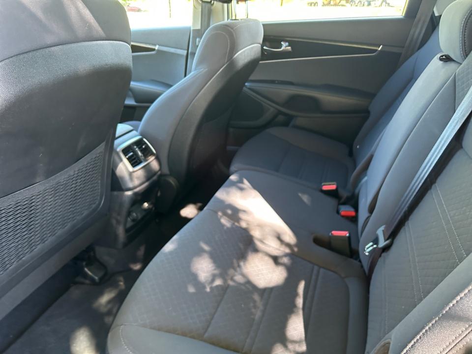 2018 Kia Sorento LX V6