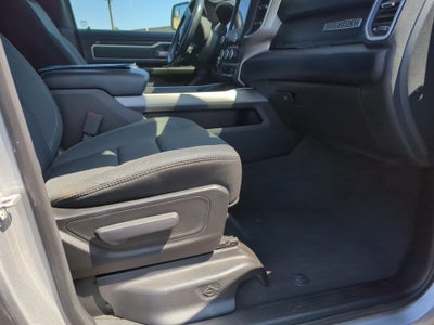 2020 RAM 1500 Big Horn Crew Cab 4x4 5'7" Box