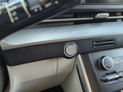 2023 Kia Carnival MPV LX