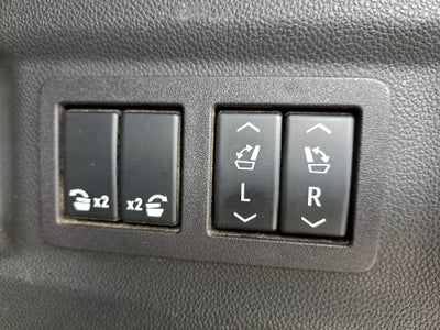 2023 GMC Yukon 4WD Denali