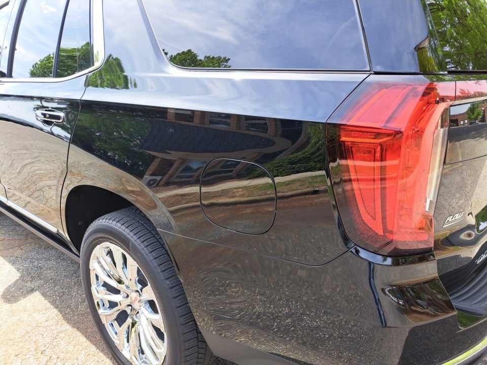 2021 GMC Yukon 4WD Denali