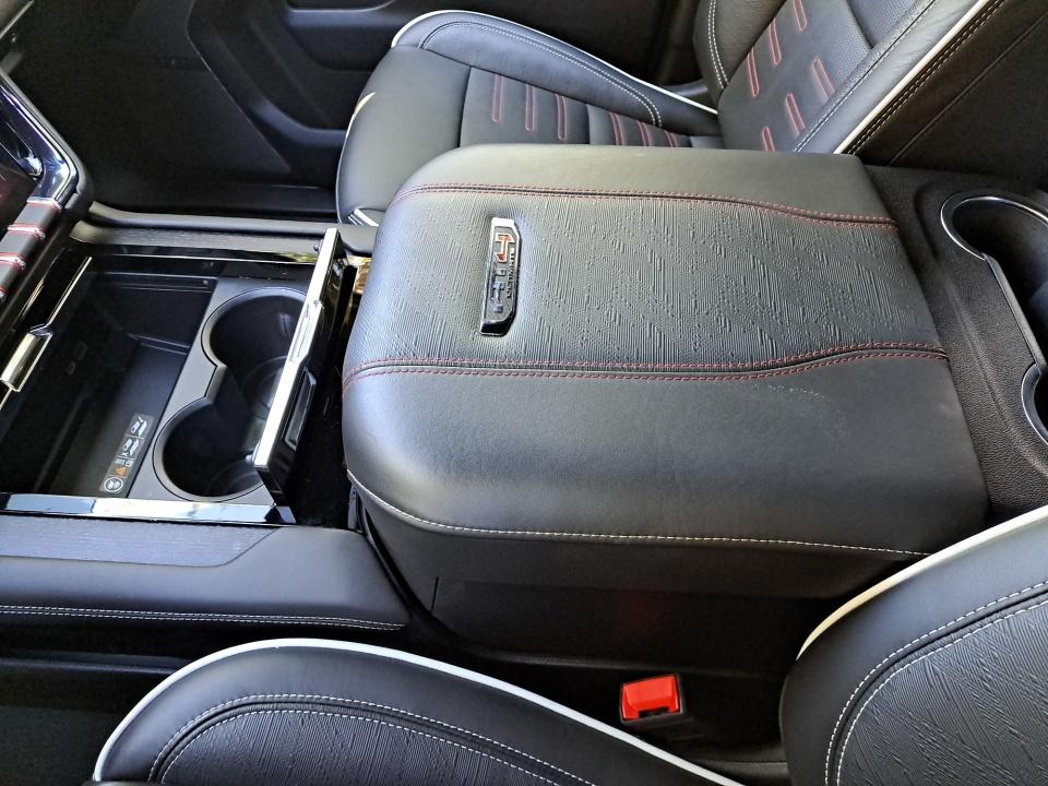 2025 GMC Yukon XL AT4 Ultimate