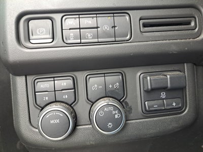 2023 Chevrolet Suburban 4WD RST