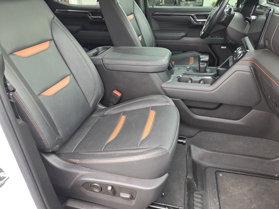 2023 GMC Sierra 1500 4WD Crew Cab Short Box AT4