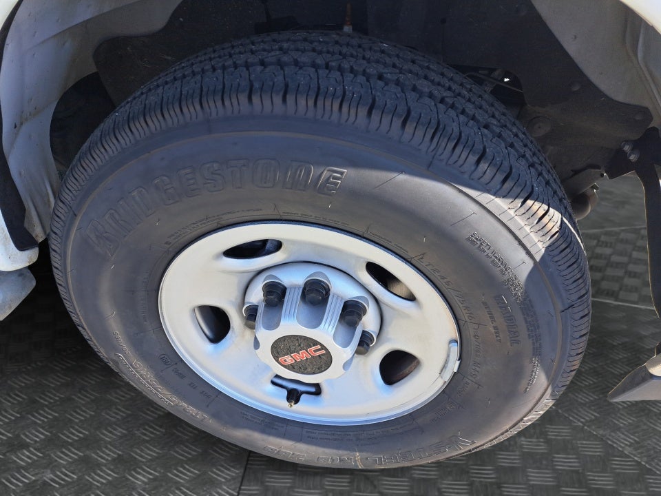 2025 GMC Savana Cargo RWD 2500 Regular Wheelbase Work Van