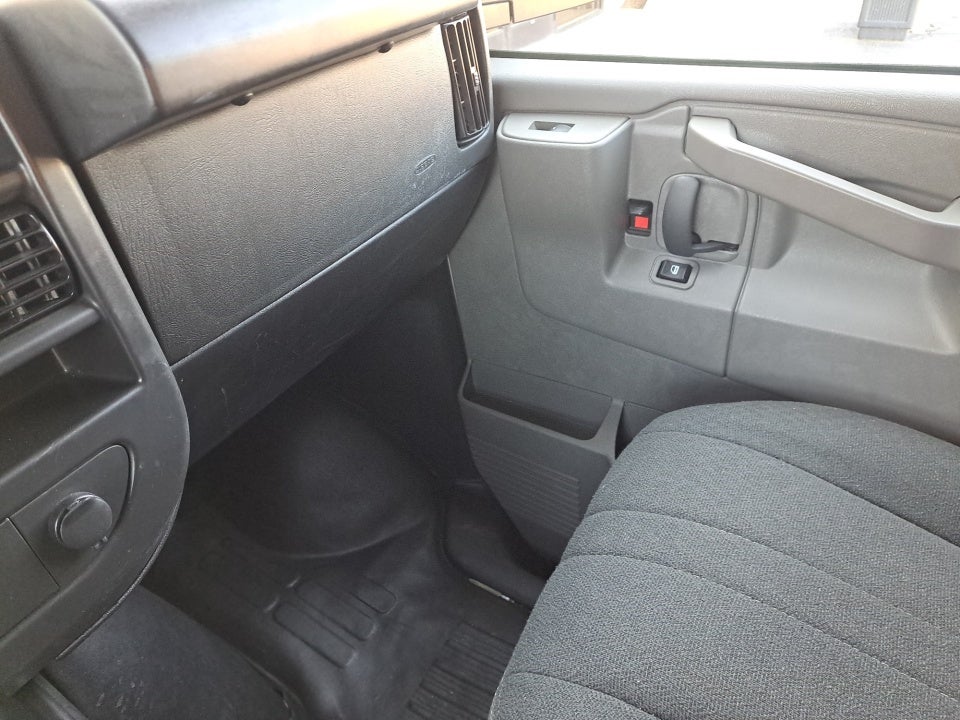 2025 GMC Savana Cargo RWD 2500 Regular Wheelbase Work Van