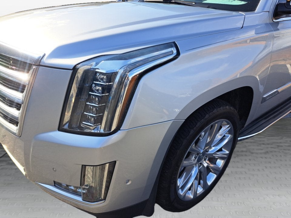 2020 Cadillac Escalade Luxury