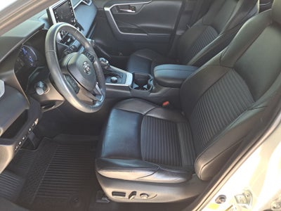 2019 Toyota RAV4 Hybrid XSE