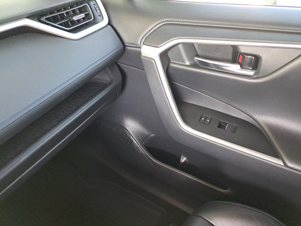 2019 Toyota RAV4 Hybrid XSE