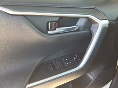 2019 Toyota RAV4 Hybrid XSE