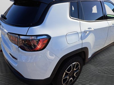 2025 Jeep Compass Trailhawk