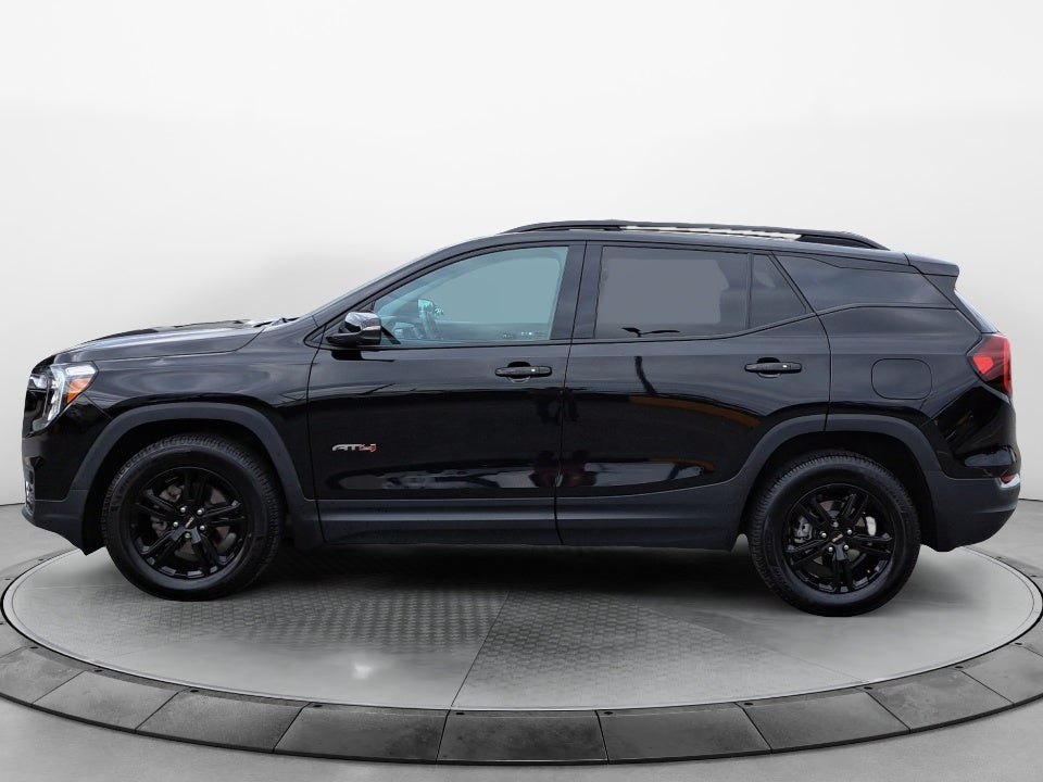 2024 GMC Terrain AT4