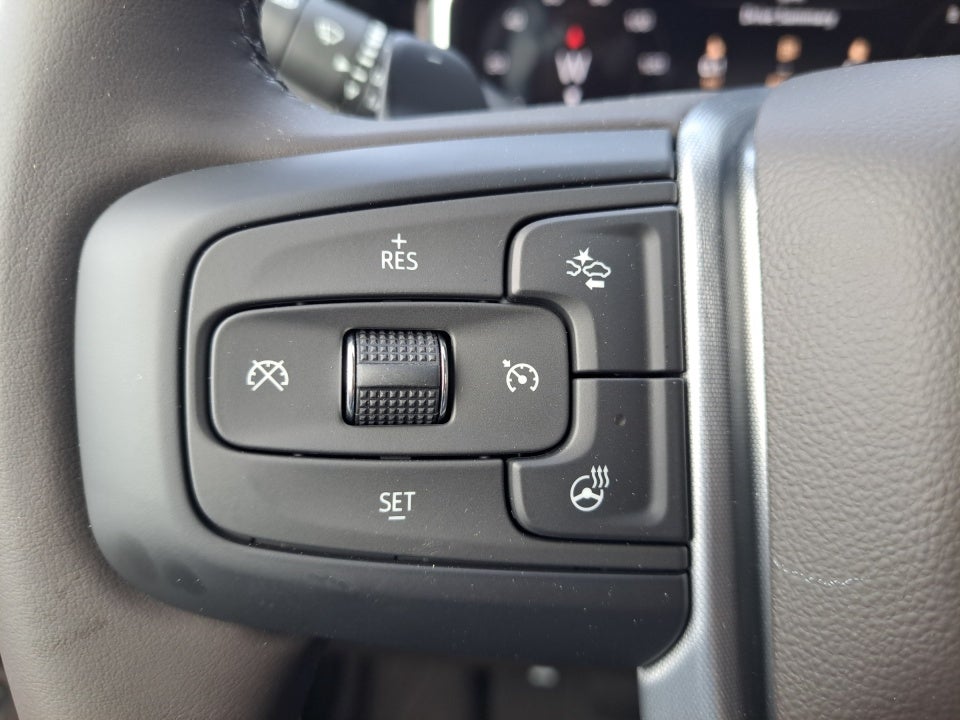 2023 GMC Sierra 1500 4WD Crew Cab Short Box SLT