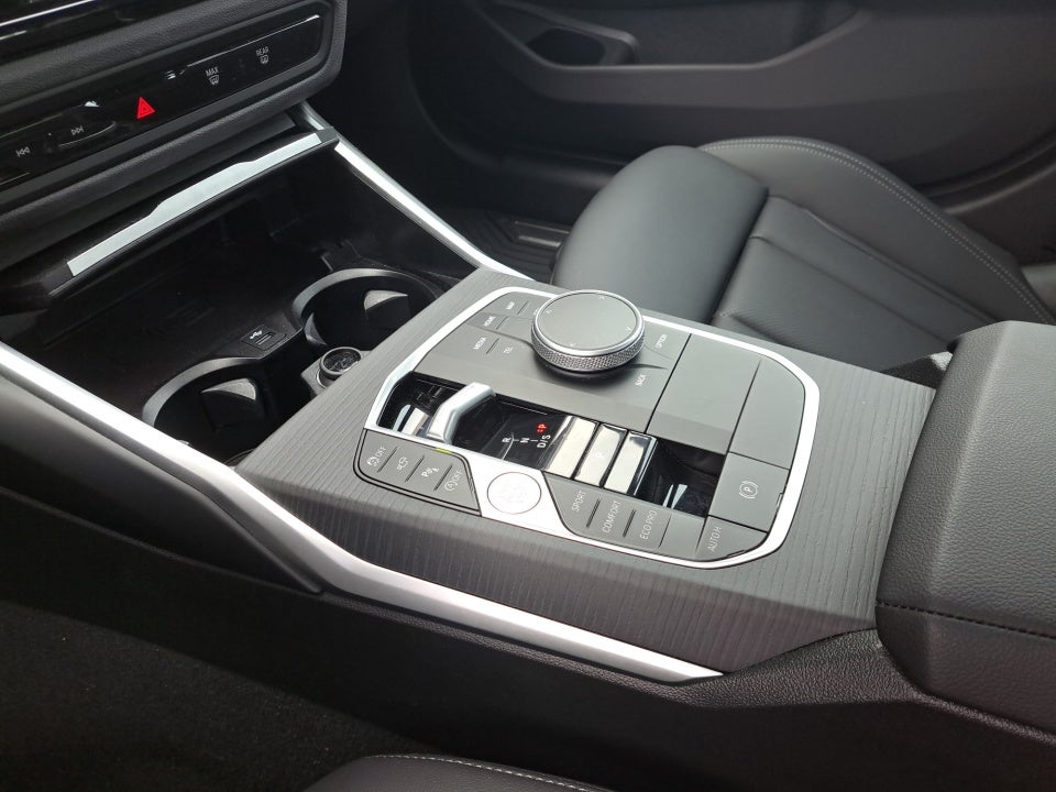 2025 BMW 330i 330i xDrive