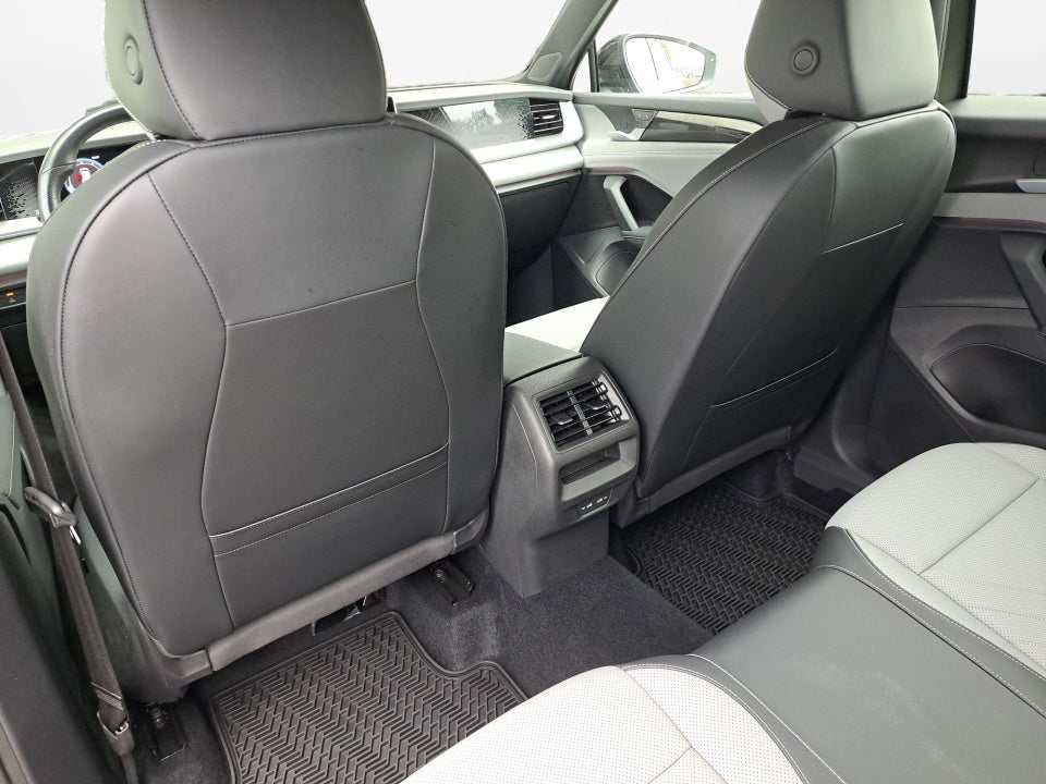 2025 Volkswagen Tiguan SE R-Line Black