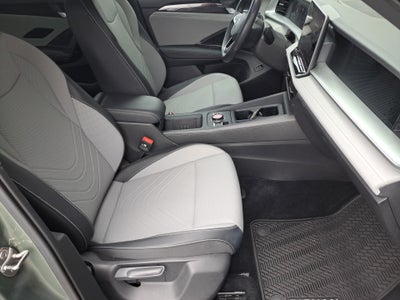 2025 Volkswagen Tiguan SE R-Line Black