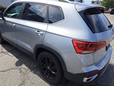 2022 Volkswagen Taos SE