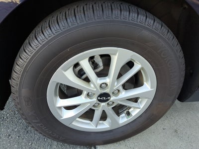 2023 Kia Carnival MPV LX Seat Package