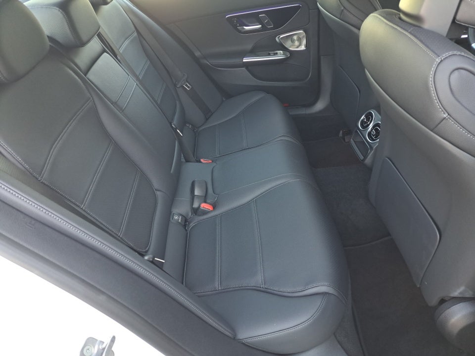 2024 Mercedes-Benz C 300 C 300