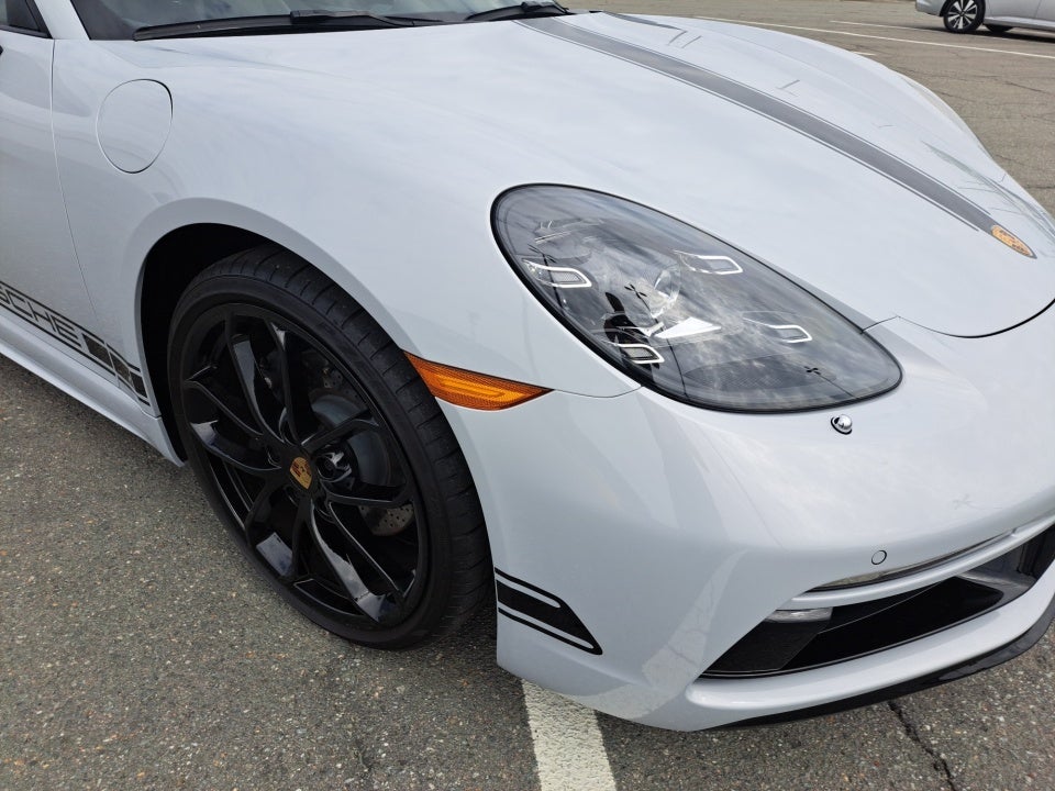 2024 Porsche 718 Cayman Style Edition