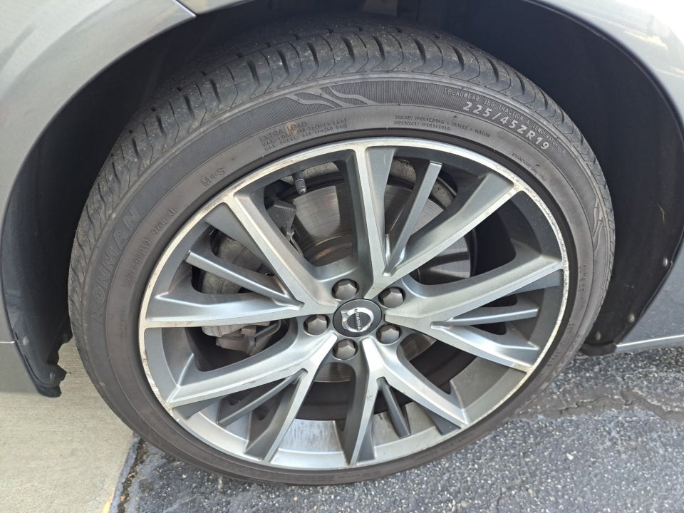 2017 Volvo S90 Momentum