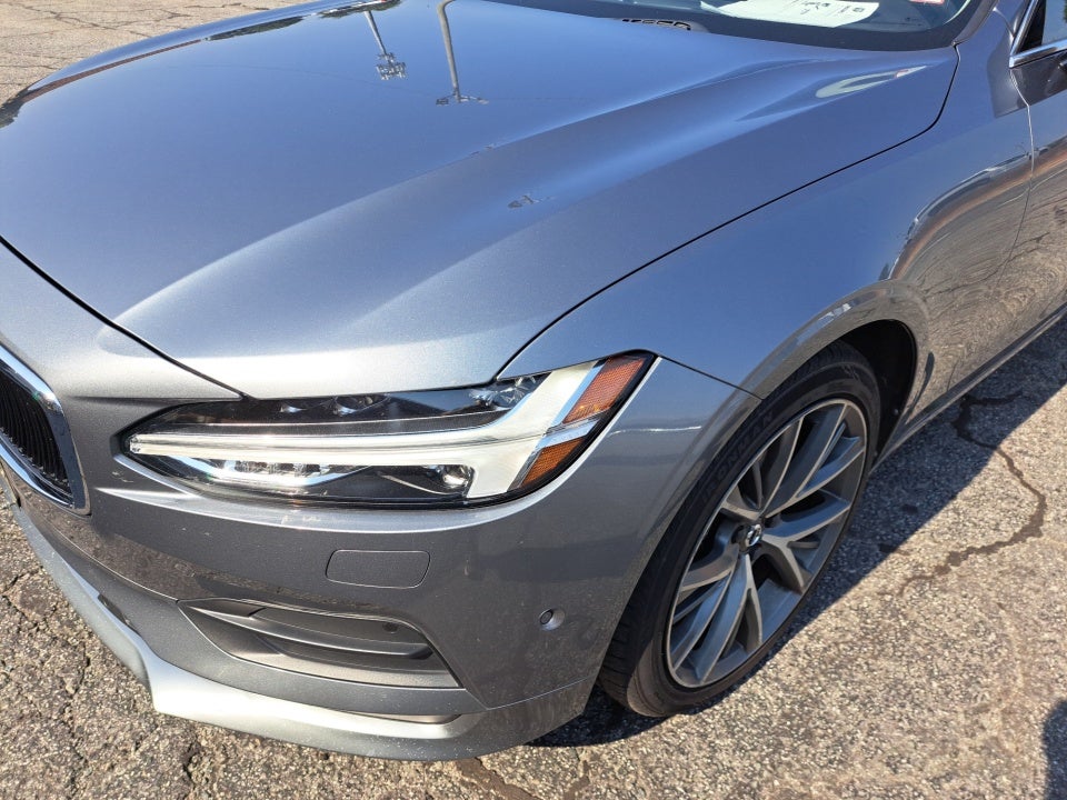 2017 Volvo S90 Momentum