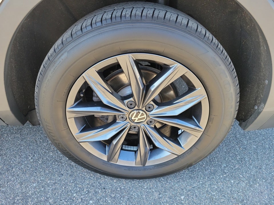 2023 Volkswagen Tiguan 2.0T SE
