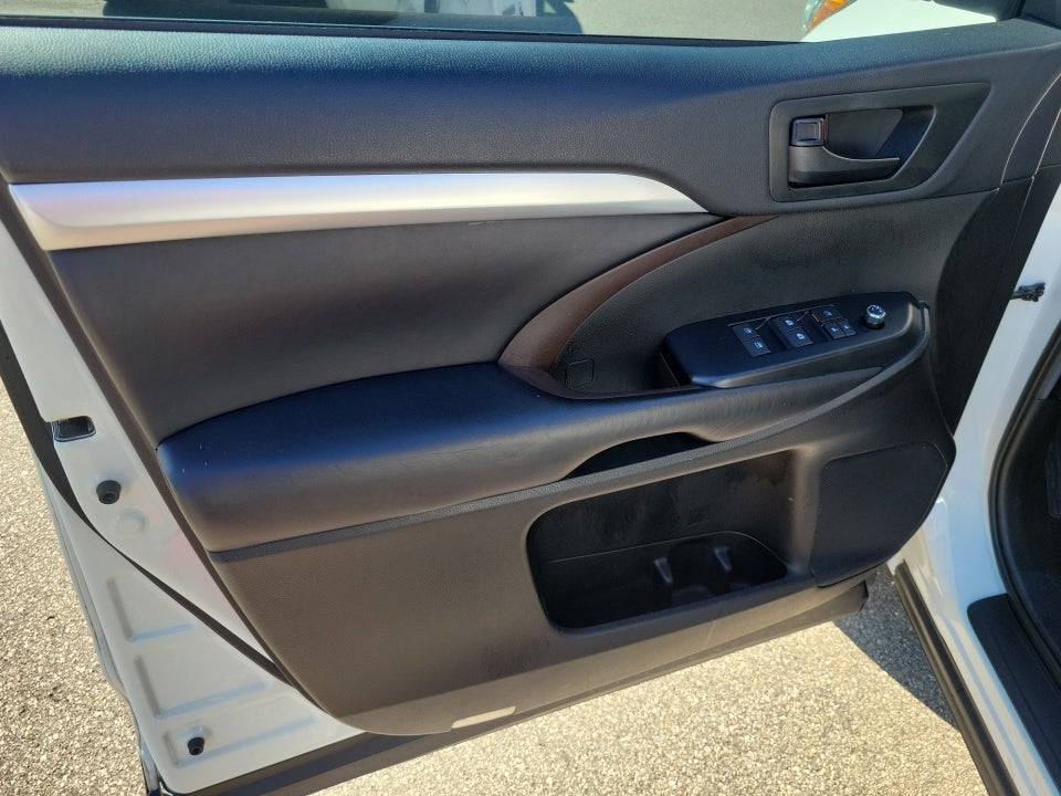 2019 Toyota Highlander LE Plus