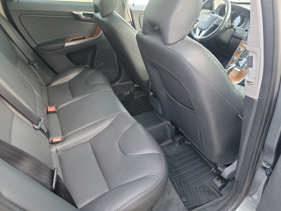 2017 Volvo XC60 T6 Inscription