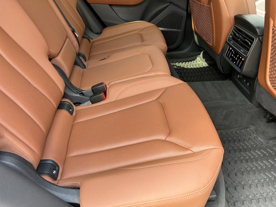 2021 Audi Q8 Premium Plus