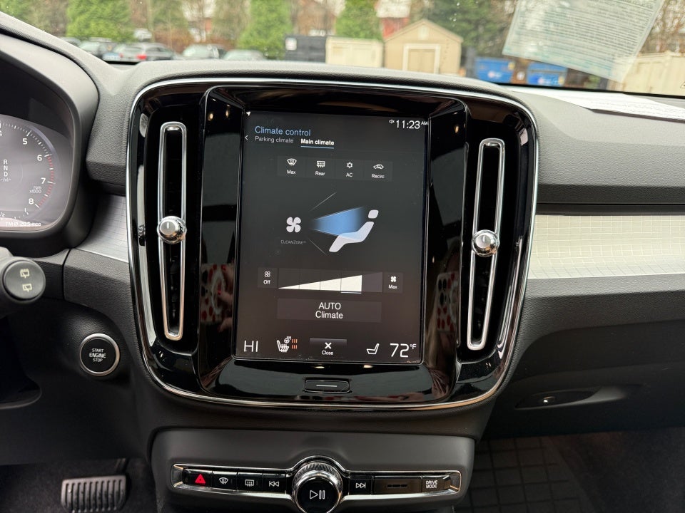 2019 Volvo XC40 T5 Momentum