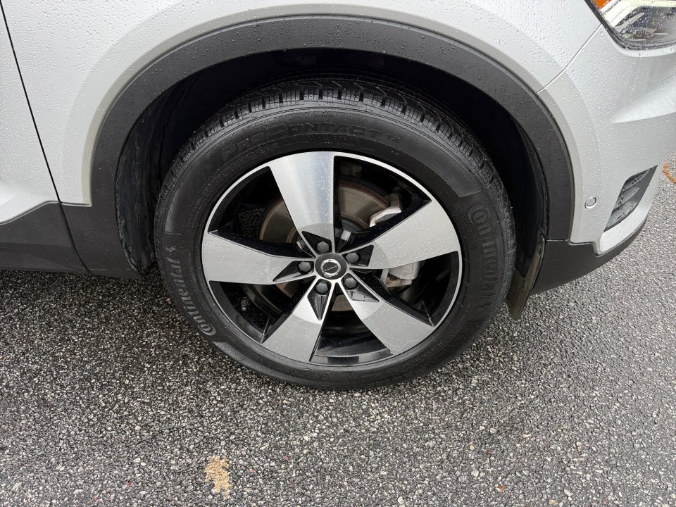 2019 Volvo XC40 T5 Momentum