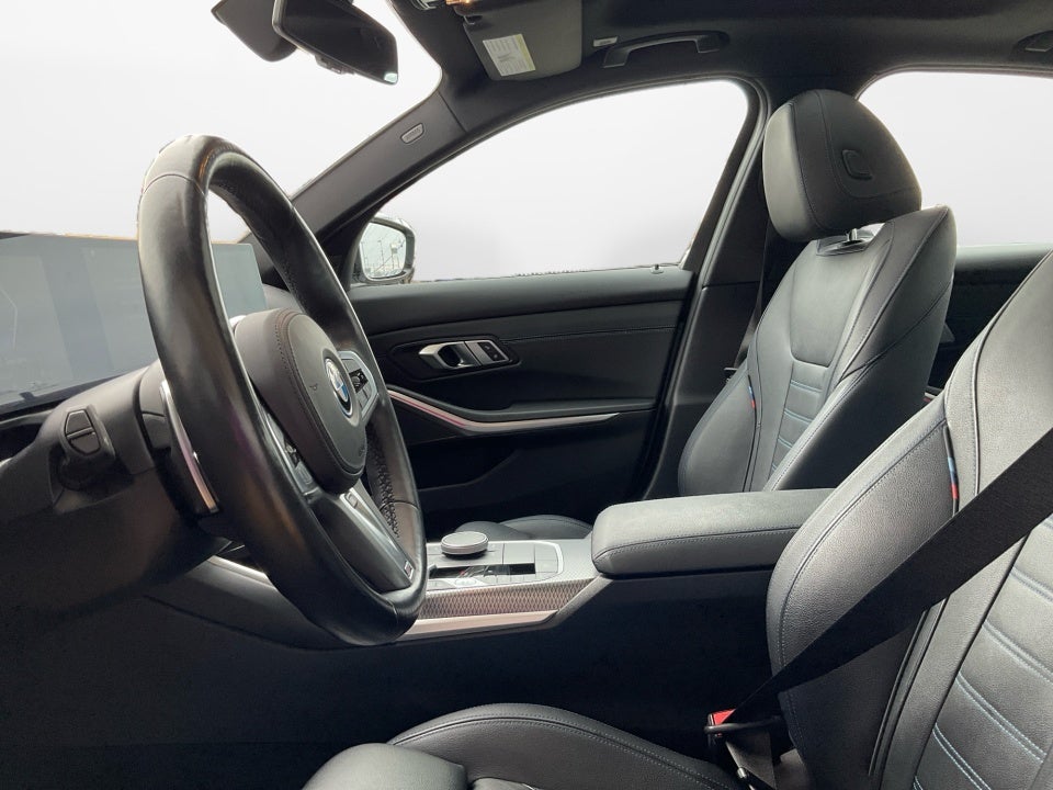 2023 BMW 330e xDrive