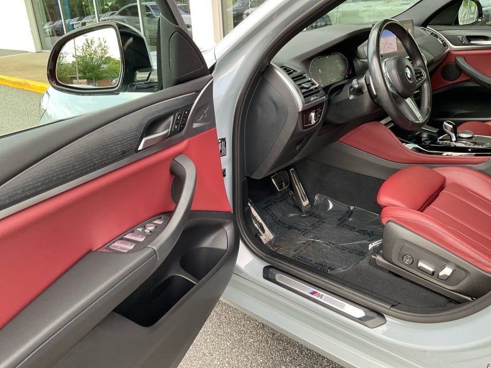 2023 BMW X4 xDrive30i