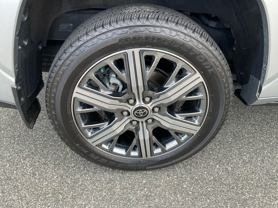 2023 Toyota Sequoia Capstone