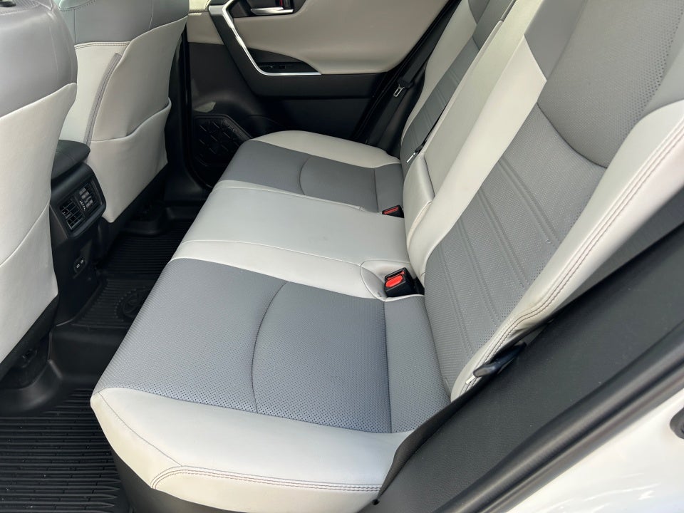 2022 Toyota RAV4 Hybrid Limited