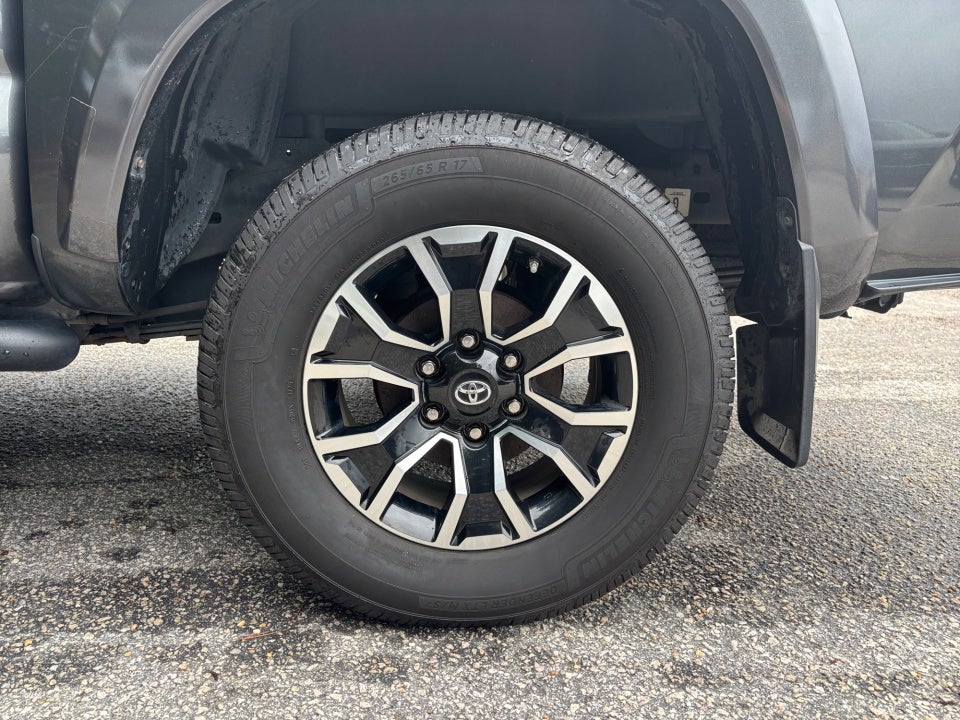 2020 Toyota Tacoma TRD Sport
