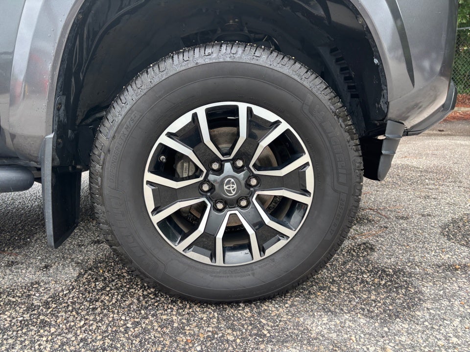 2020 Toyota Tacoma TRD Sport