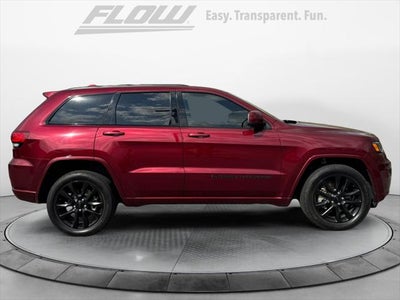 2022 Jeep Grand Cherokee Laredo X 4x4