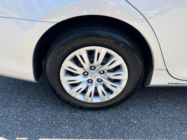2013 Toyota CAMRY LE