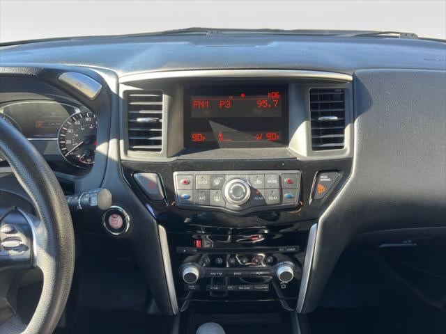 2016 Nissan Pathfinder S