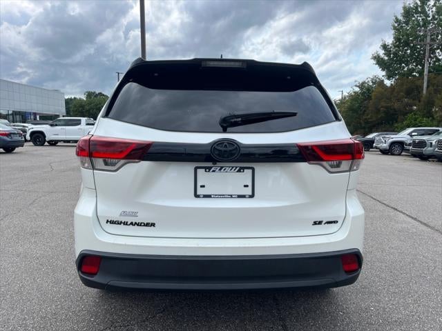 2019 Toyota Highlander SE