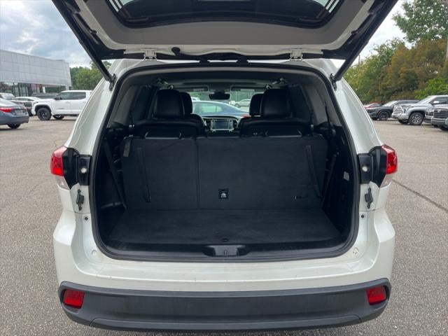 2019 Toyota Highlander SE