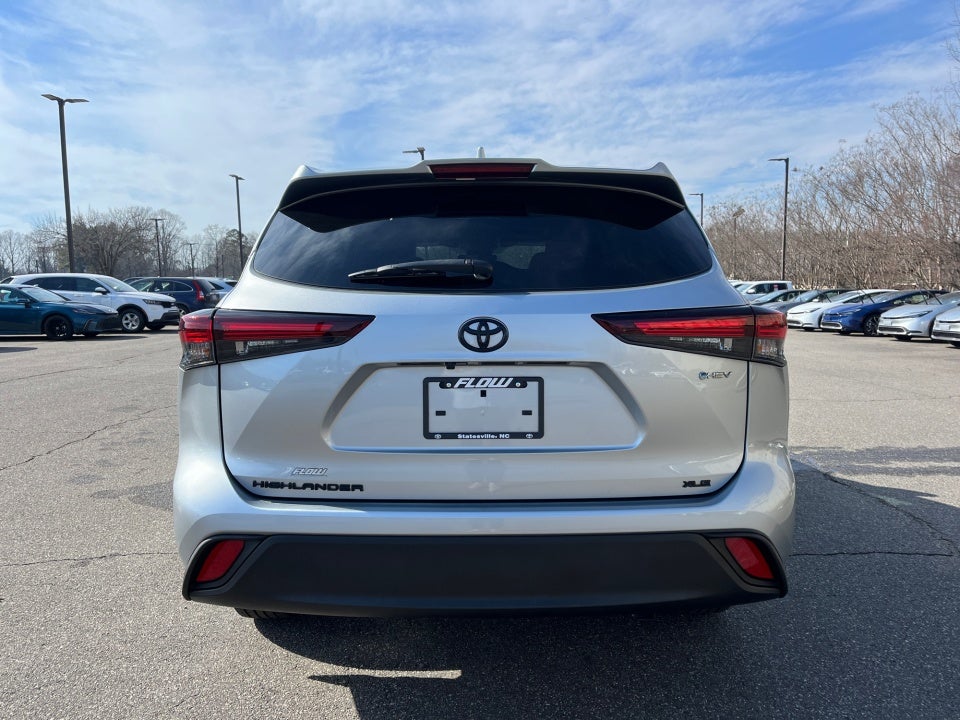 2025 Toyota HIGHLANDER HEV XLE
