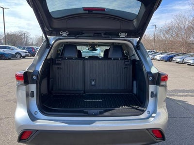 2025 Toyota HIGHLANDER HEV XLE