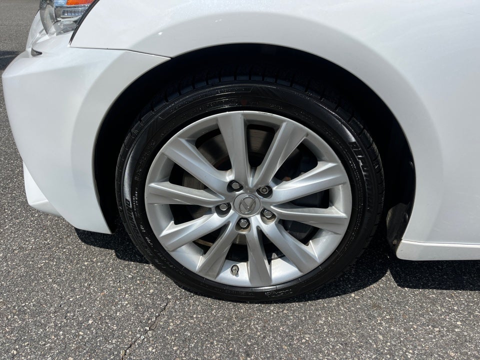 2016 Lexus IS 4dr Sdn AWD